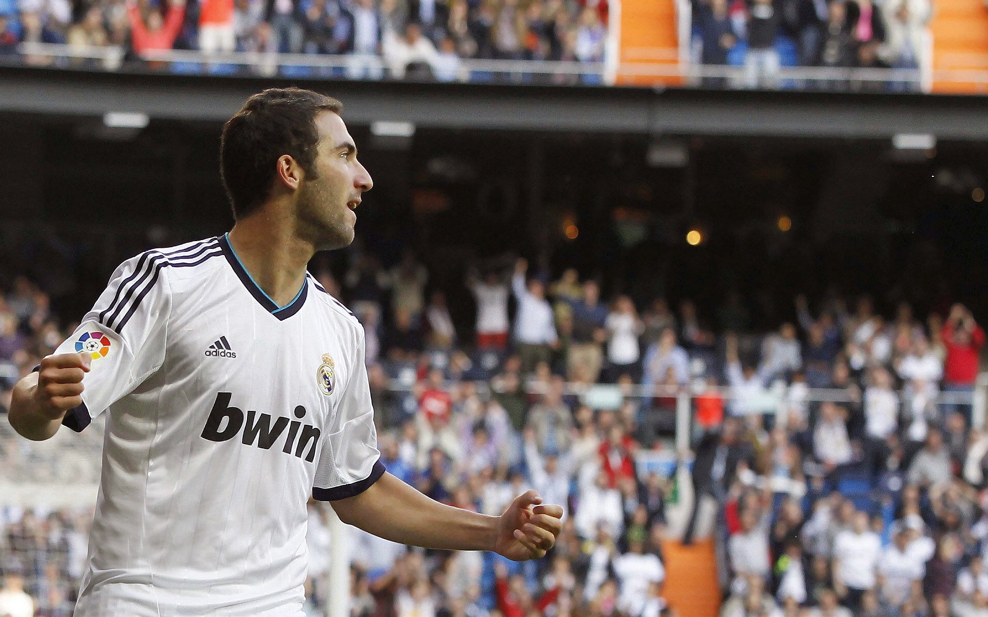 亚博体育APP-拜仁正式签下天才中场